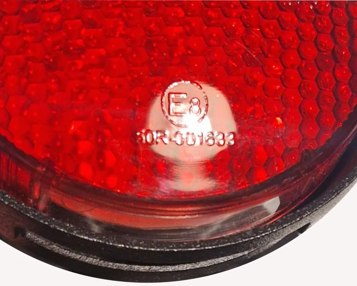 Nuar,Piloto Trasero para Moto, Luz de Matrícula, Incluye Soporte y Tubo Termorretráctil para Conexión,Luz led, Homologado, para Todo Tipo de Motos, Custom, Retro, Café Racer,Scrambler,Bobber.