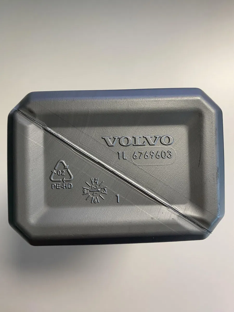 Genuine Volvo 30741424, Power Steering Fluid by Volvo