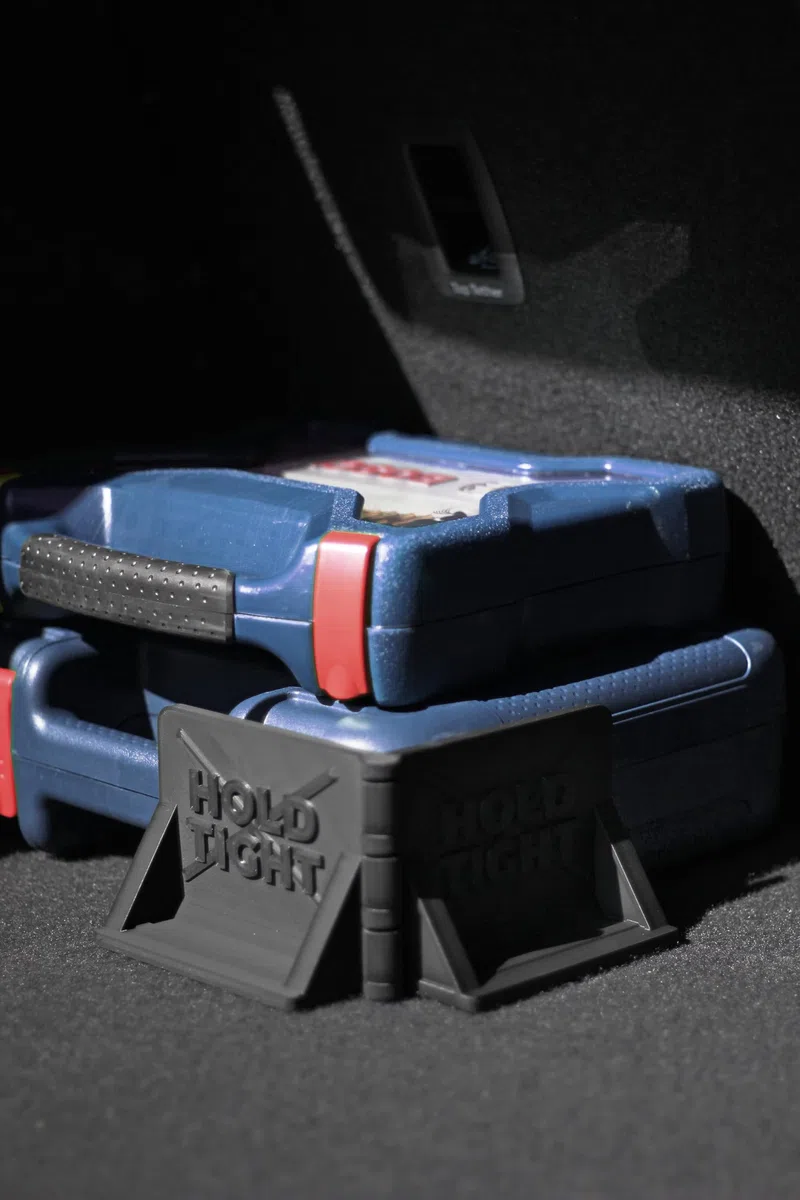 NewGround Designs Hold Tight - Organizador de banda autoadherente para maletero (2 unidades)