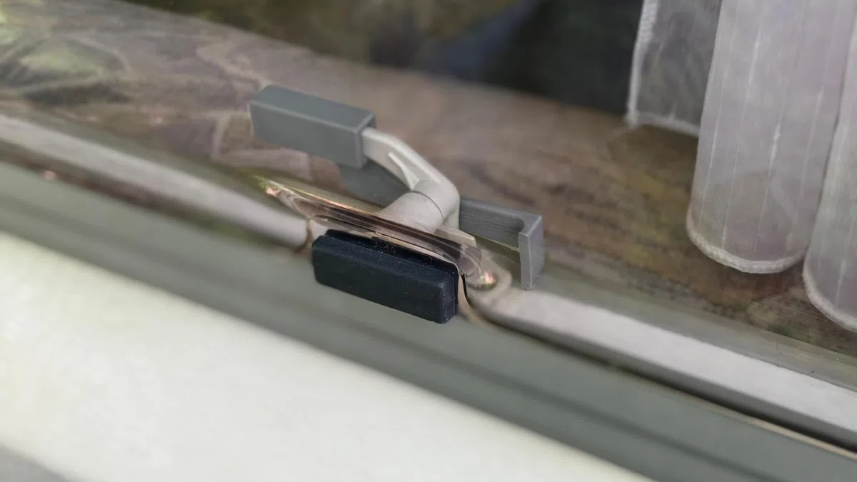 Generisch - Bloqueo de ventana para autocaravanas, plástico ASA, resistente a UV, protección contra manipulación por cable, Dometic, Polyplastic, gris (2X lado derecho, Polyplastic)