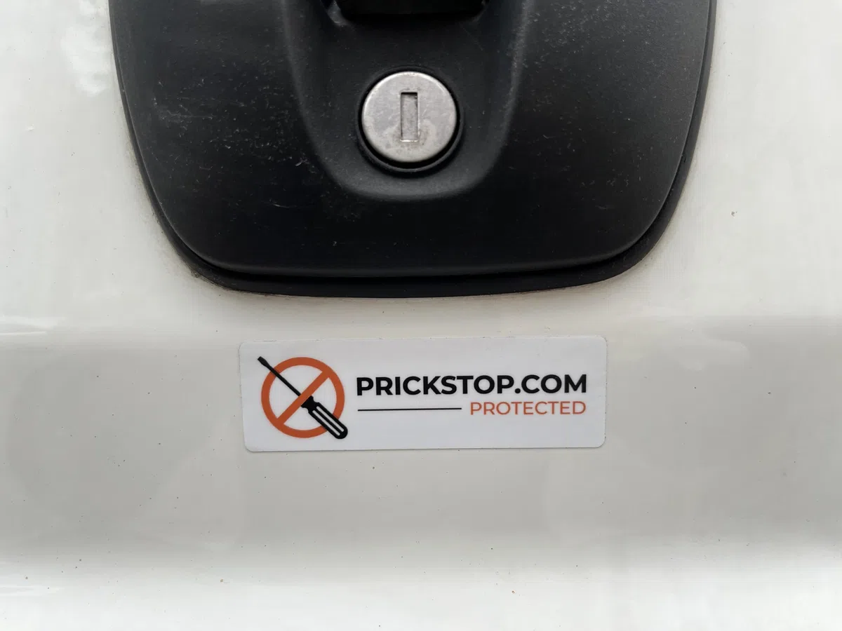Prick Stop Seguridad para puerta | Protección para FIAT Ducato, Citroen Jumper, Peugeot Boxer y Pössl Autocaravana | Prickstop protección contra robos
