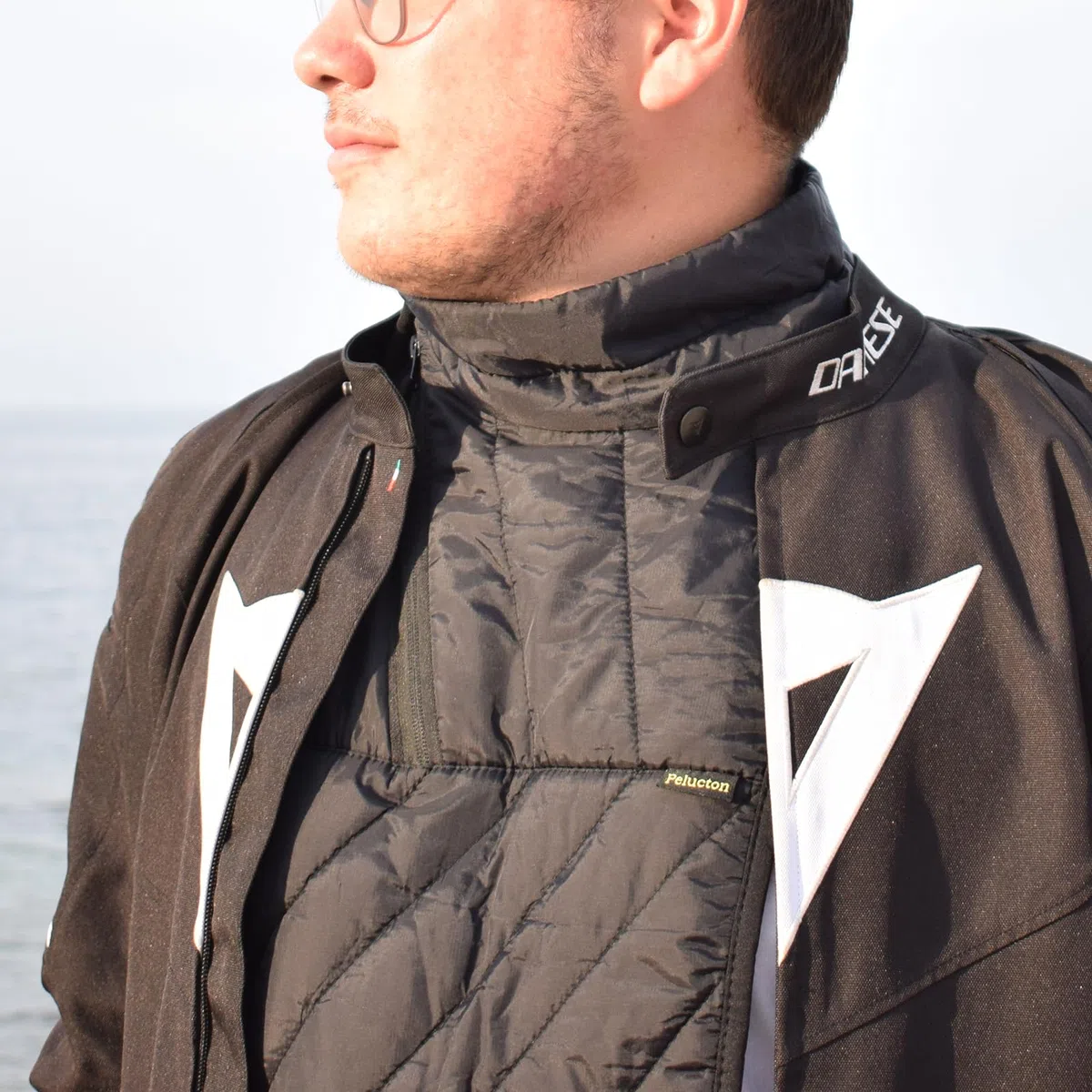 Braga Cuello Moto Invierno，Pecho y Hombro Calentador Ajustable, Térmico Cortaviento Bufanda de Cuello de Moto, Protector de Cuello de Moto al Aire Libre