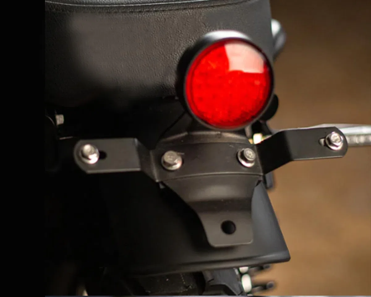 Nuar,Piloto Trasero para Moto, Luz de Matrícula, Incluye Soporte y Tubo Termorretráctil para Conexión,Luz led, Homologado, para Todo Tipo de Motos, Custom, Retro, Café Racer,Scrambler,Bobber.