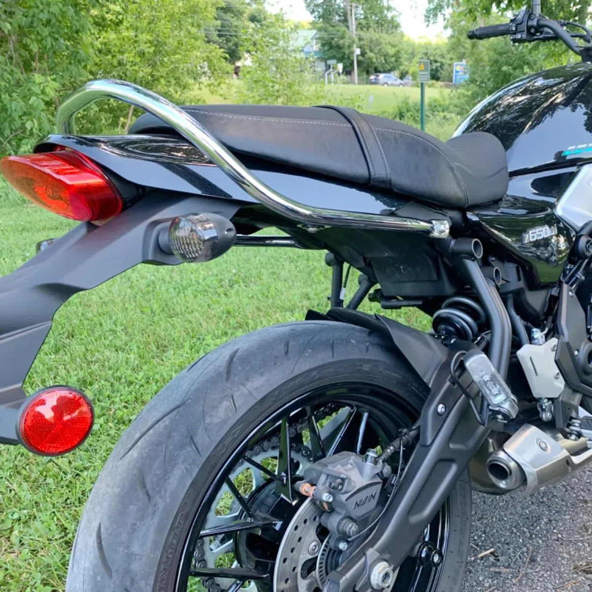 Barra de Apoyo para Pasajero Trasero Grande para Motocicleta, Compatible con K-awasaki Z650RS Z 650RS Z 650 RS Z-650-RS 2021 2022, Barras de sujeción Kit de reposabrazos (Cromo)