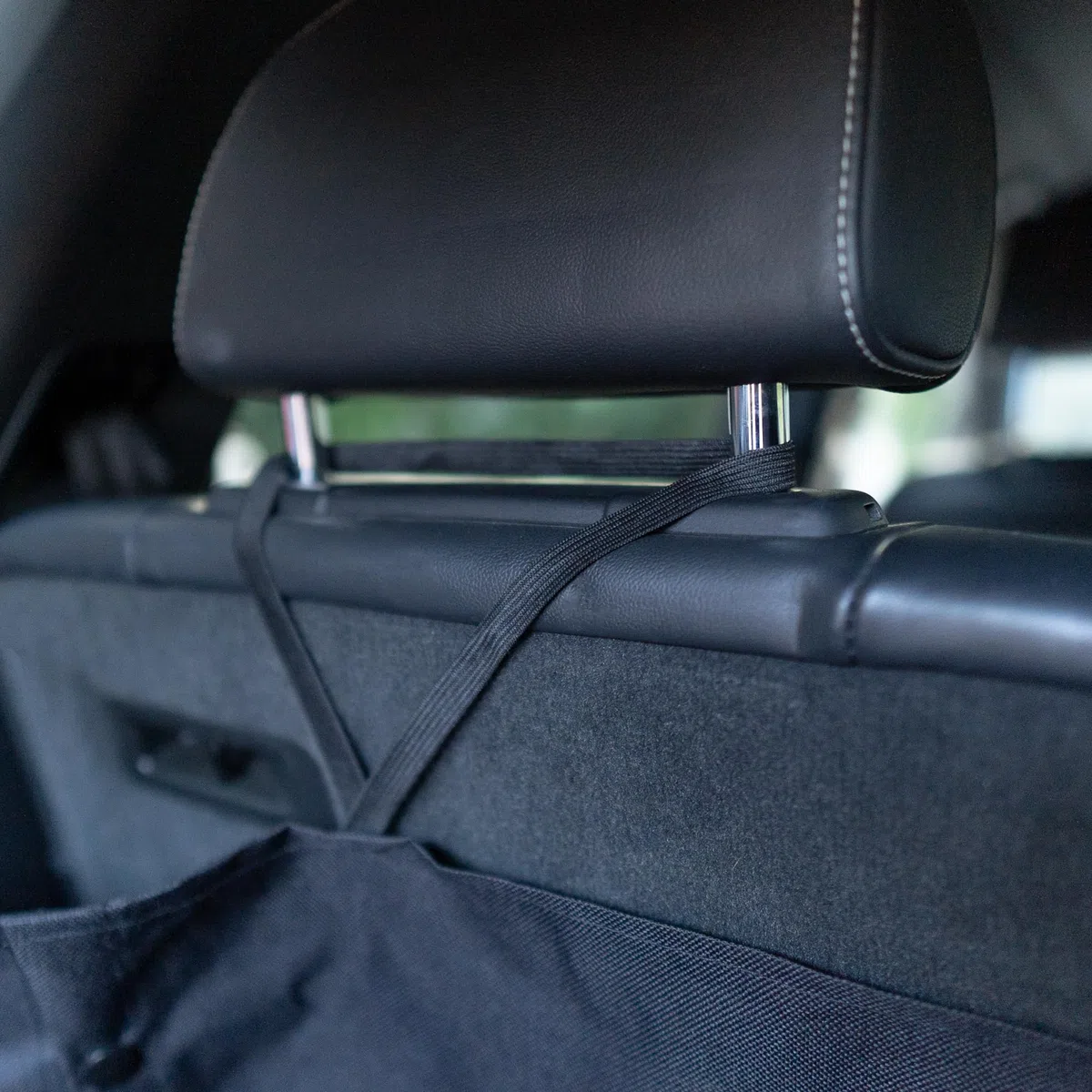 Sakura SS4612 - Funda Protectora Maletero de Coche, Tamaño Universal, Resistente, se Puede Limpiar con un Trapo, a Prueba de Roturas, Protege de Mascotas, Barro, Agua, Basura, Herramientas y Compras
