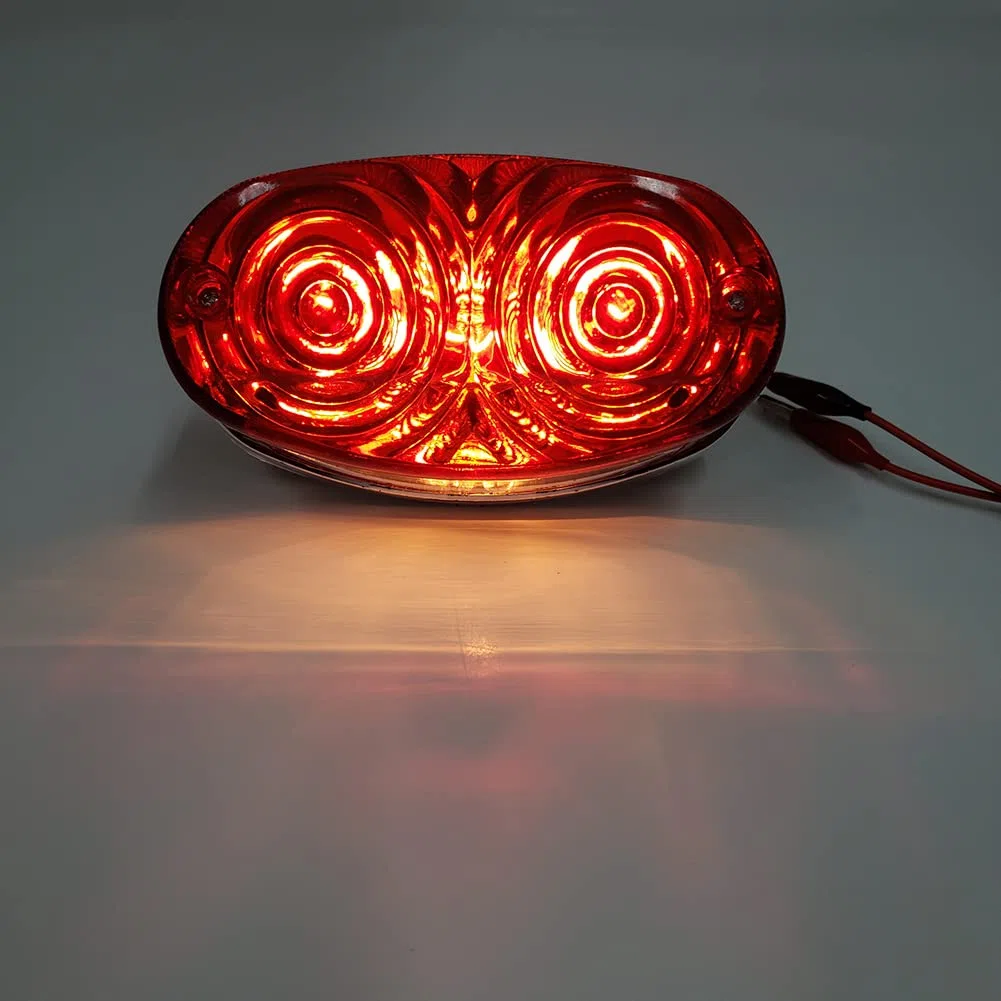 SIKUAI Luz trasera de freno LED para motocicleta Universa 110 mm Para motor de 50 cc, 70 cc, 90 cc, 110 cc, 125 cc, 150 cc, 200 cc y 250 cc, ATV, Quad Bike, 4 ruedas.